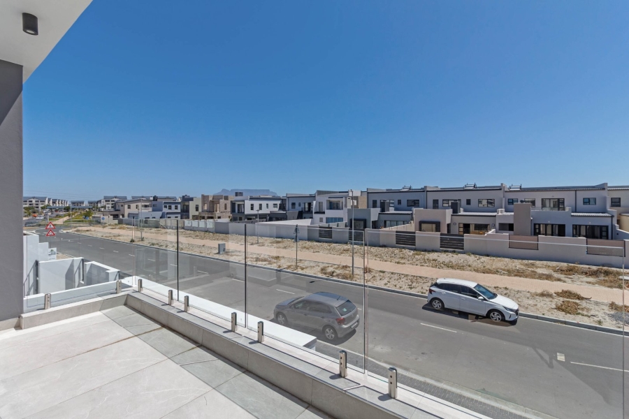 4 Bedroom Property for Sale in Sandown Western Cape